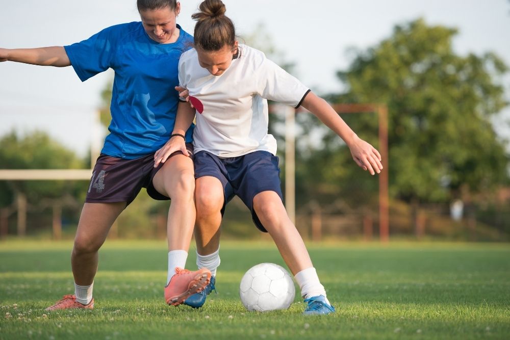Vigorous exercise can adversely affect the fetus. Therefore, playing soccer during pregnancy can lead to unfortunate incidents