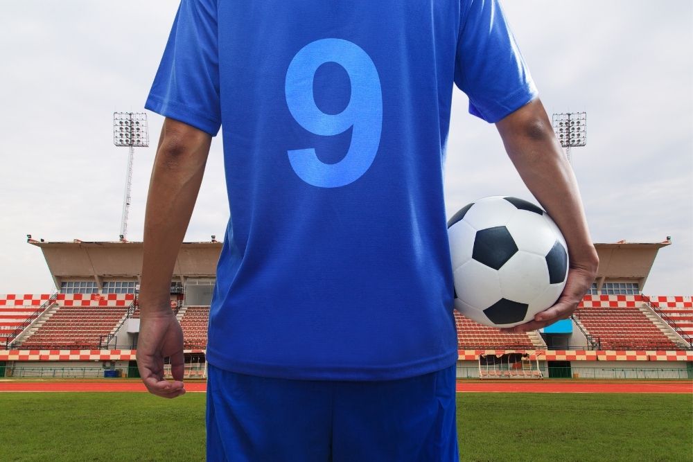 The player wearing the number 9 launched a new team