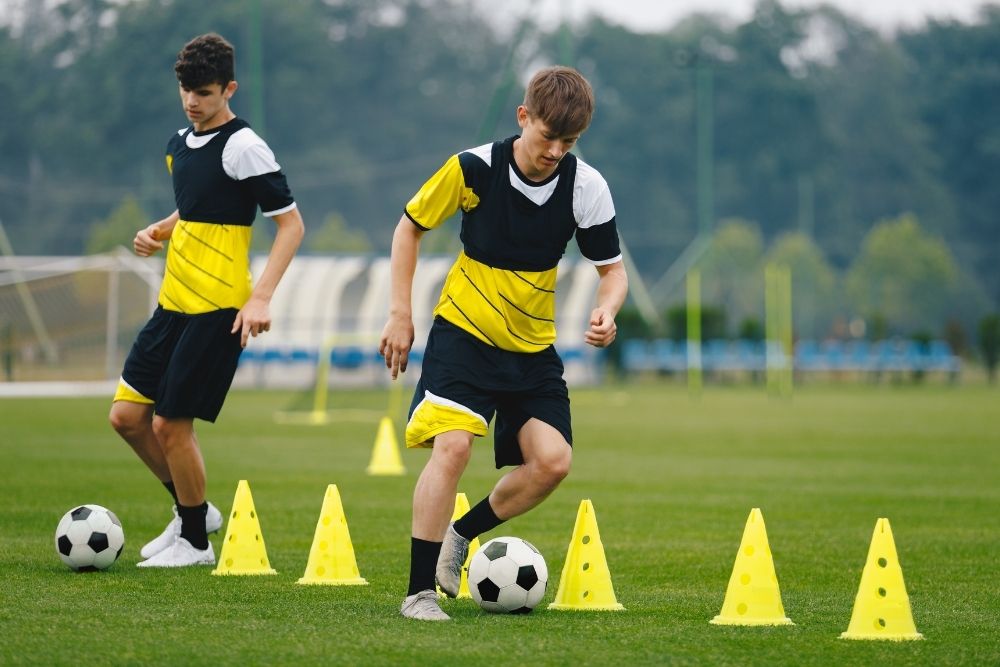 Soccer player training lefft foot
