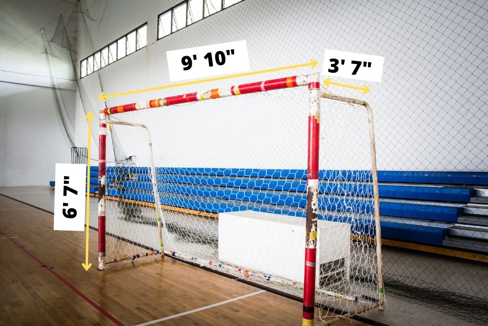 dimension of futsal goal net
