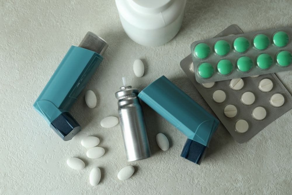 inhaler and drugs for asthma